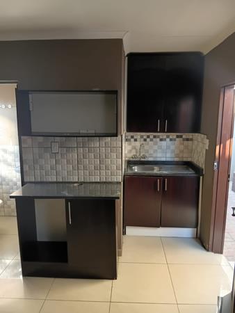 1 Bedroom House