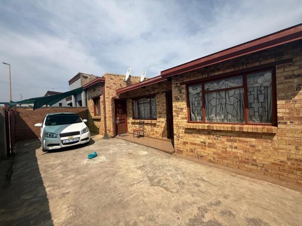 2 Bedroom House