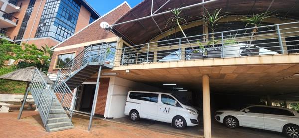 180 m² Commercial space