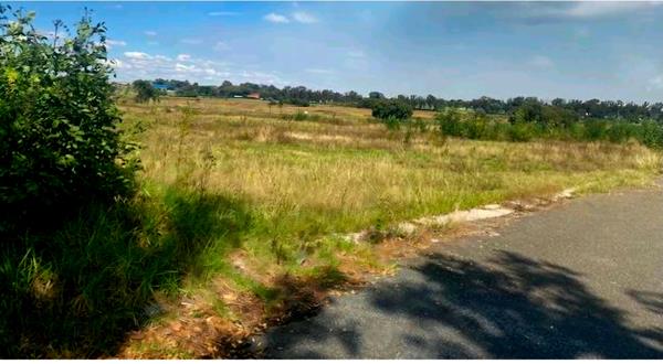 7 458 m² Land
