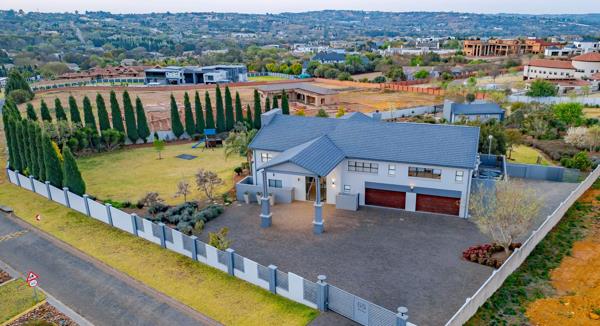 6 Bedroom House