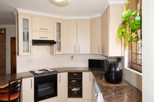 2 Bedroom Townhouse