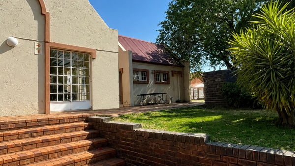 2 Bedroom House