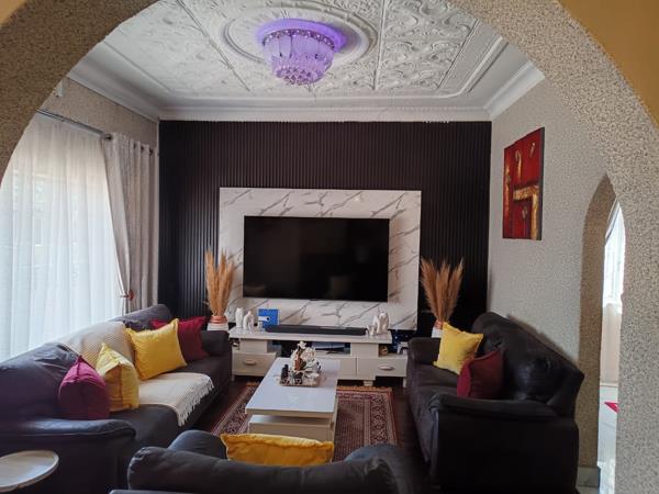 5 Bedroom House
