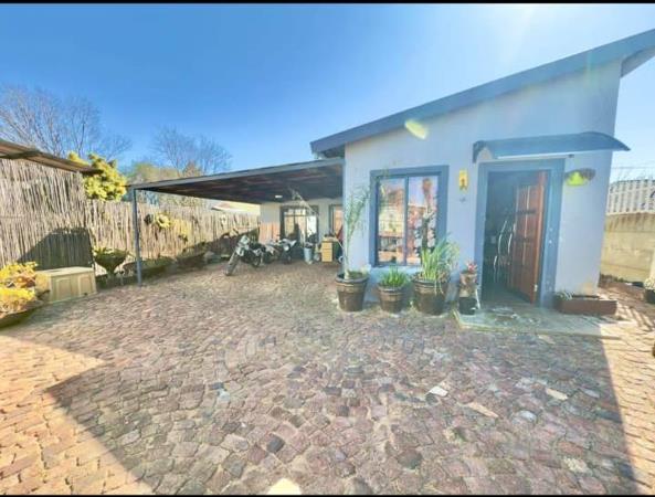 2 Bedroom Garden Cottage