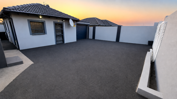 2 Bedroom House