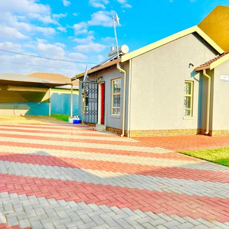 2 Bedroom House