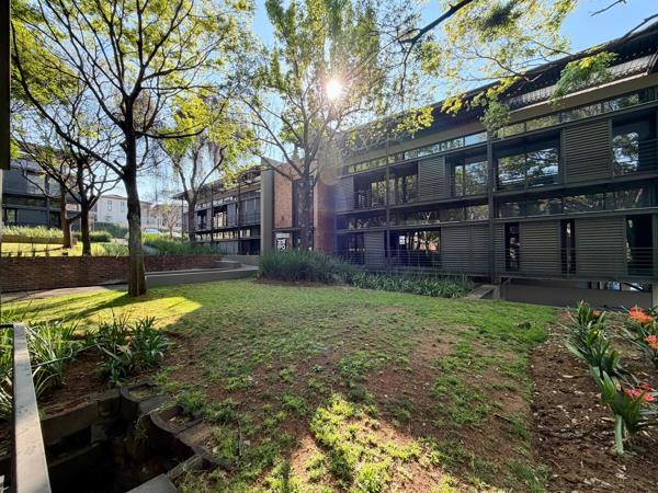 242 m² Commercial space