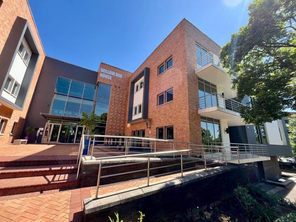 242 m² Commercial space