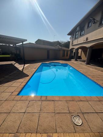 2 Bedroom Garden Cottage