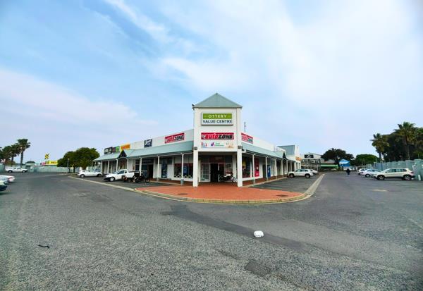 90 m² Retail Space