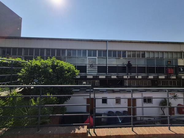 80 m² Commercial space