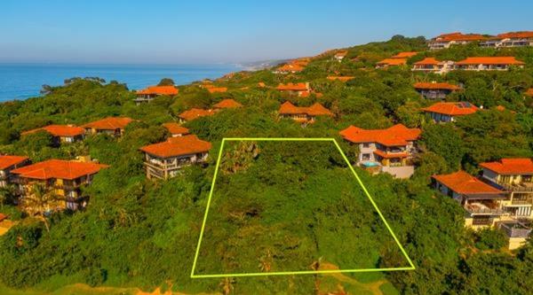 2 097 m² Land