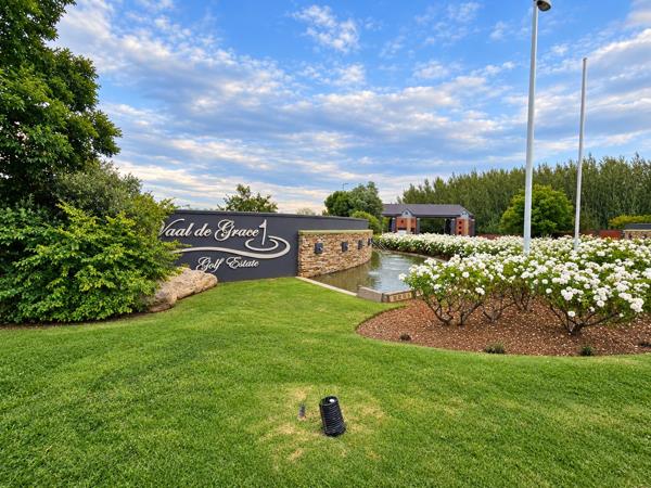 660 m² Land