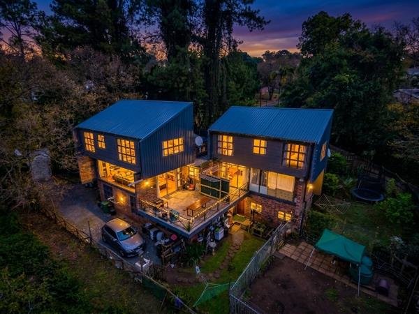 10 Bedroom House