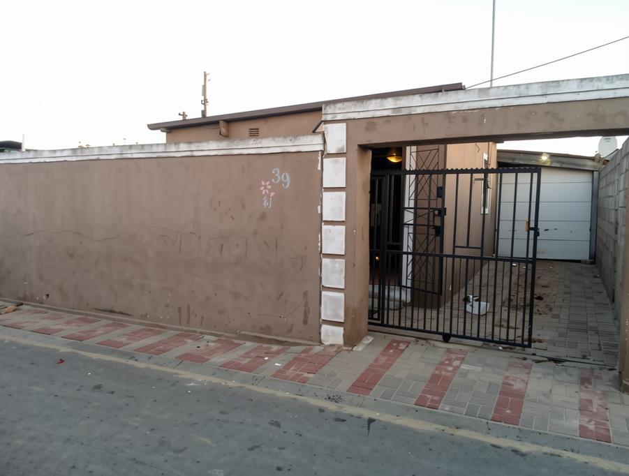 2 Bedroom House