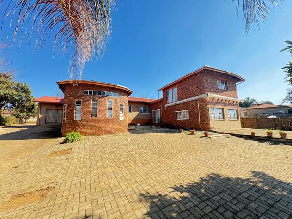 5 Bedroom House