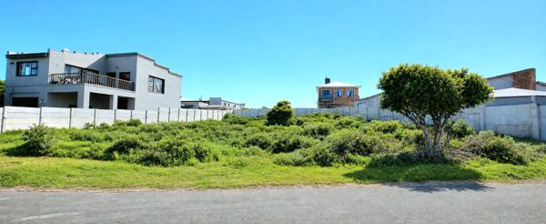 670 m² Land