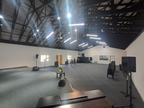 370 m² Commercial space