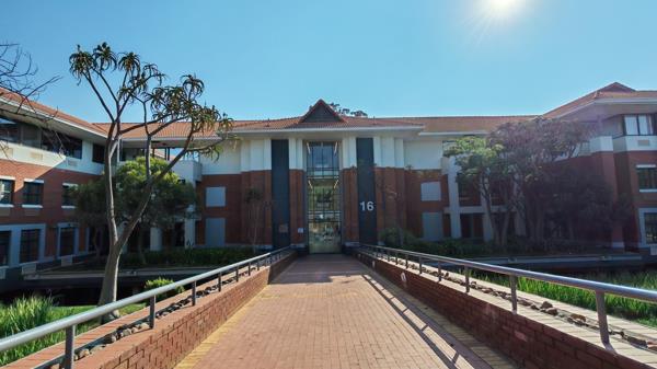 209 m² Office Space