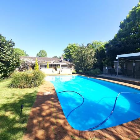 6 Bedroom House
