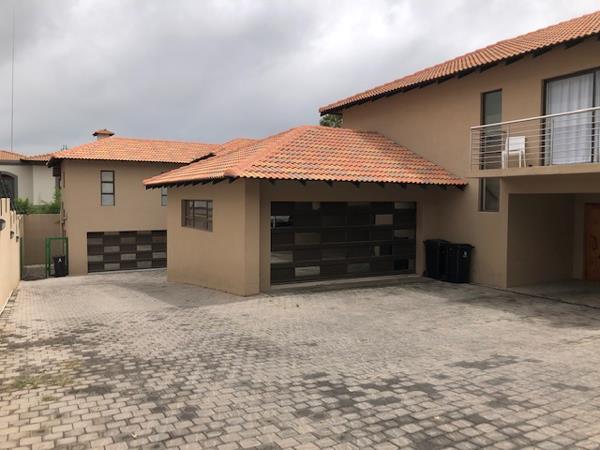 3 Bedroom Cluster