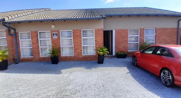 5 Bedroom Townhouse