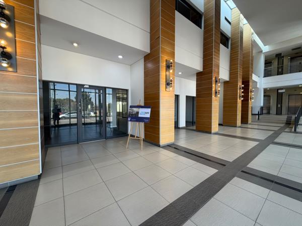 439 m² Commercial space