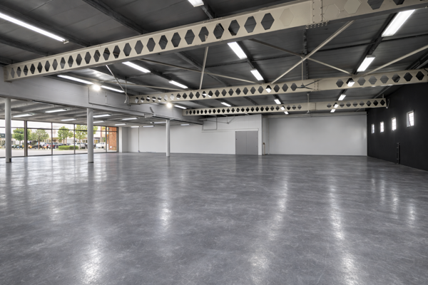 825 m² Commercial space