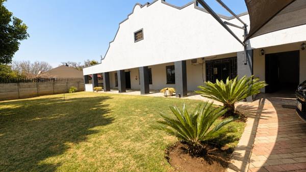 6 Bedroom House