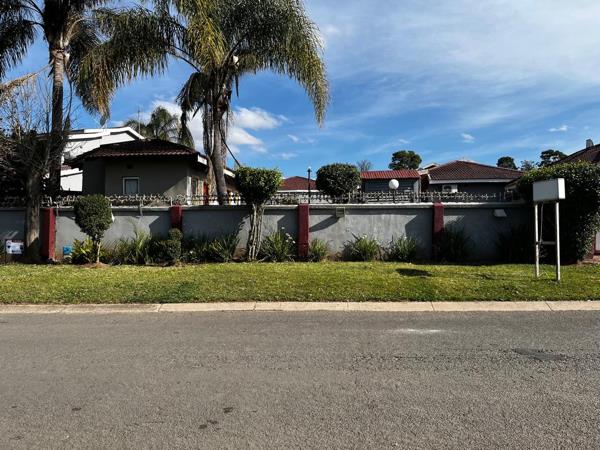8 Bedroom House