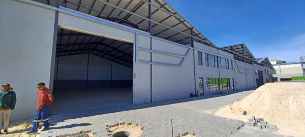 794 m² Industrial space