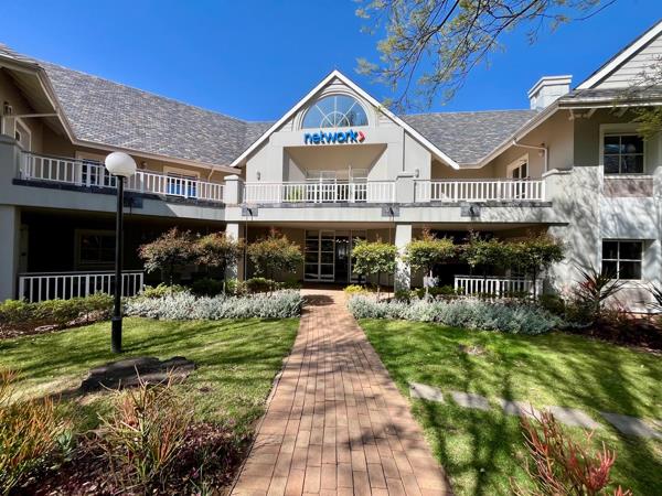 208 m² Commercial space
