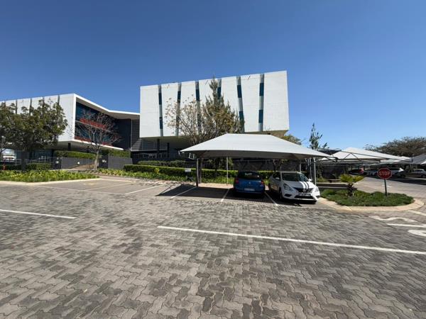 924 m² Commercial space