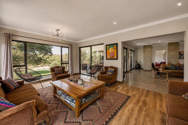 Photo of 4 Bedroom House in Leeuwfontein Estate