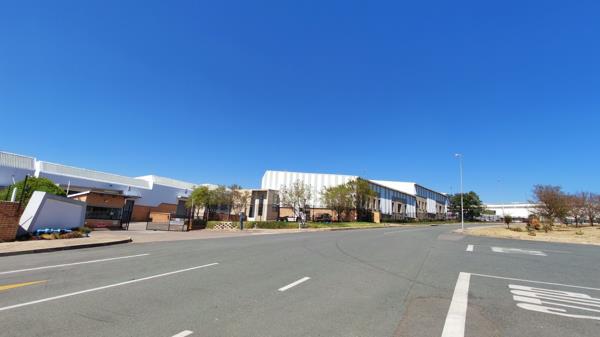 766 m² Industrial space