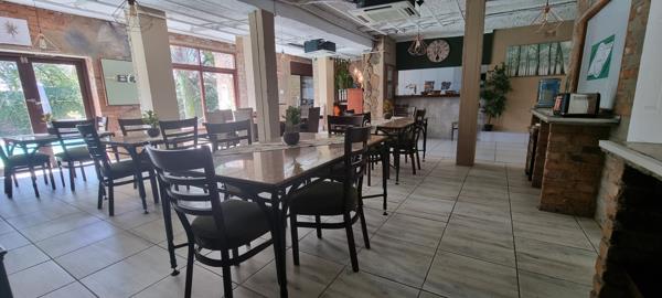 1 300 m² Commercial space