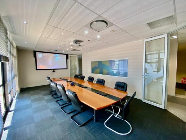 375 m² Office Space