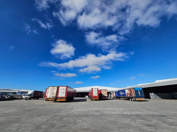 10 000 m² Industrial space