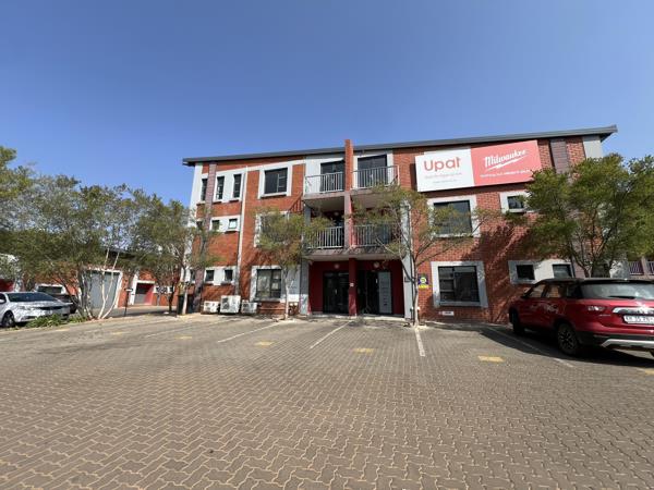 607 m² Industrial space