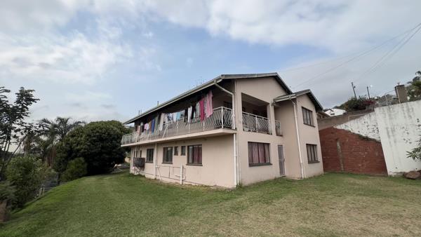 8 Bedroom House