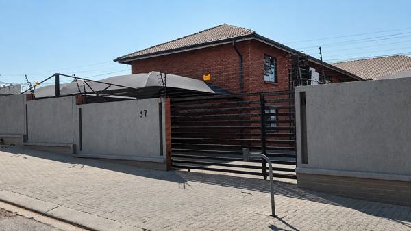 16 Bedroom House
