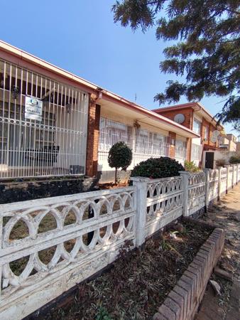 12 Bedroom House