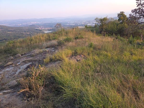 1 272 m² Land