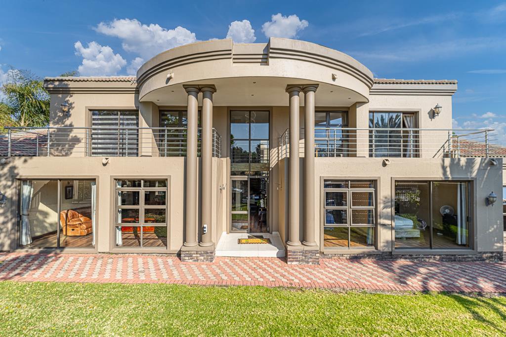 5 Bedroom House