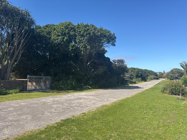 967 m² Land