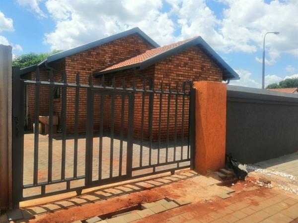 2 Bedroom House