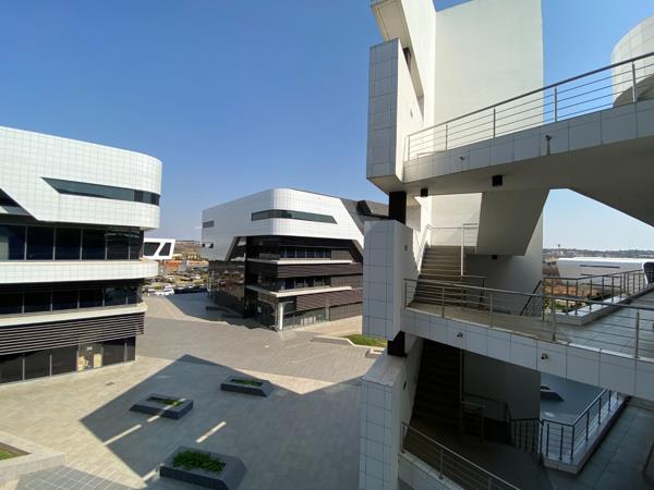 243 m² Office Space