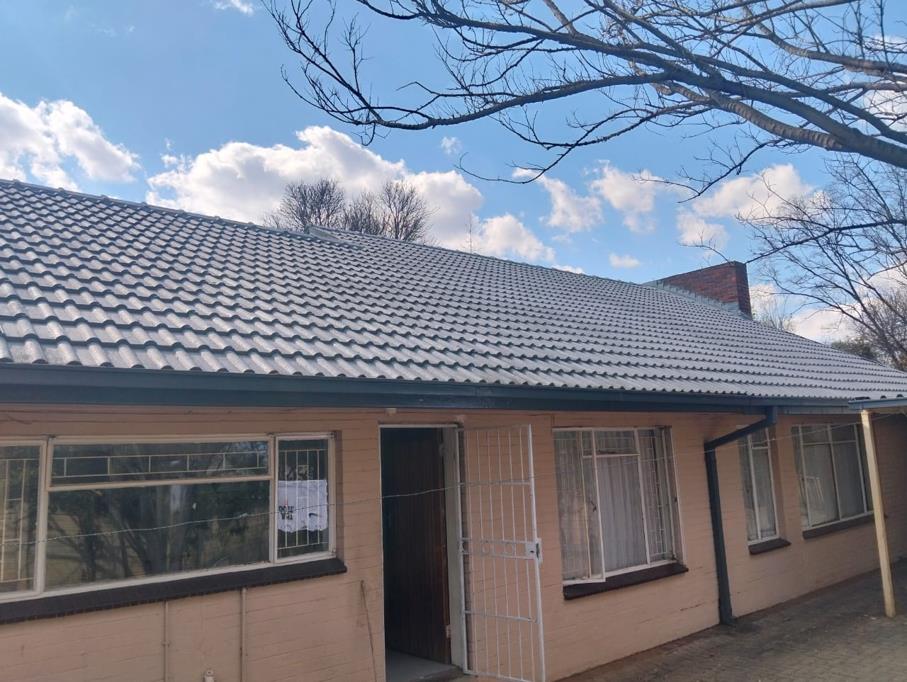 17 Bedroom House