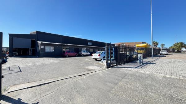 1 600 m² Industrial space